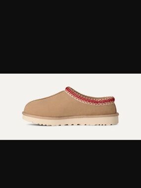Ugg Tasman II Women
Size- 8
Color: sand / dark cherry